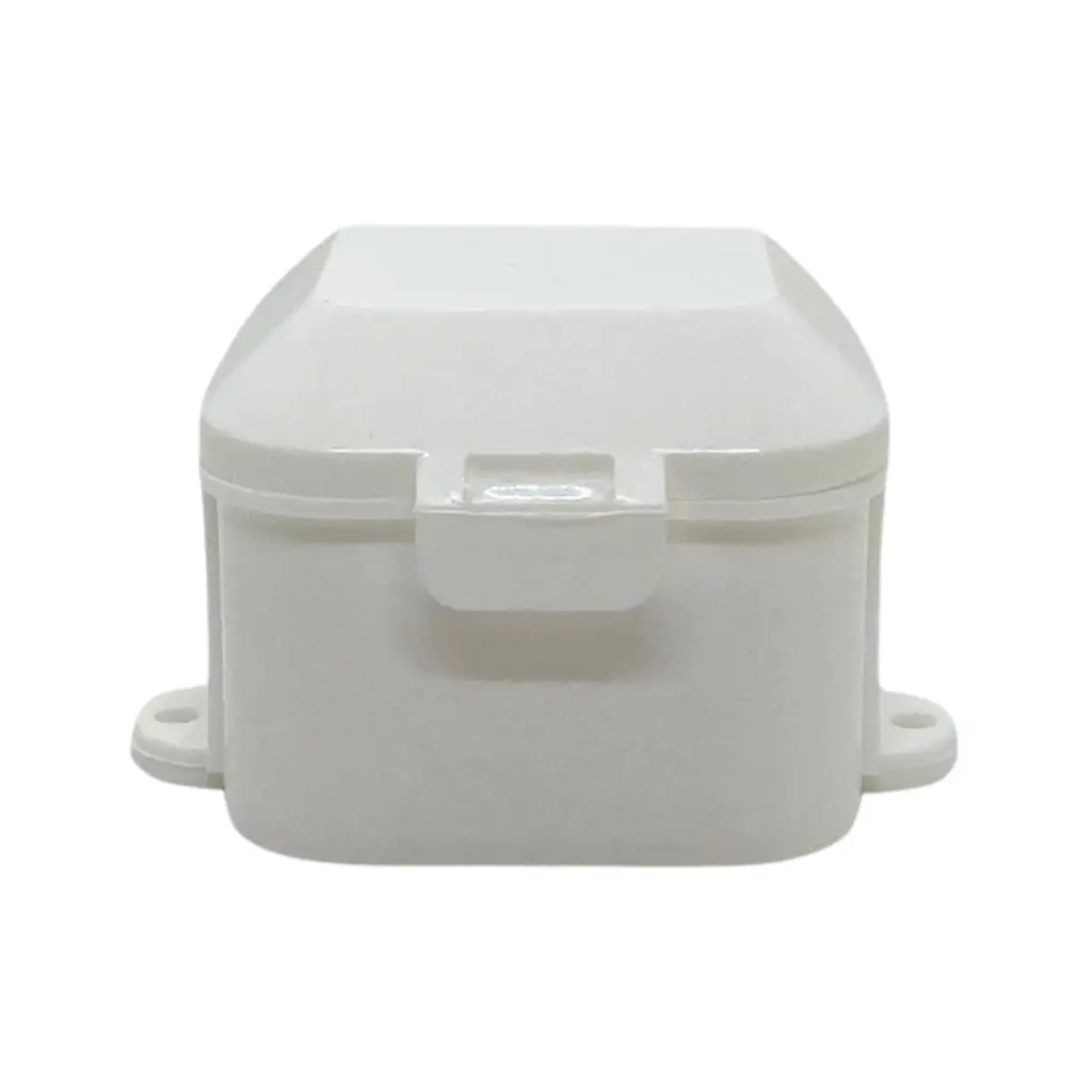 Ficha Blanca Hembra con tapita - 7.webp