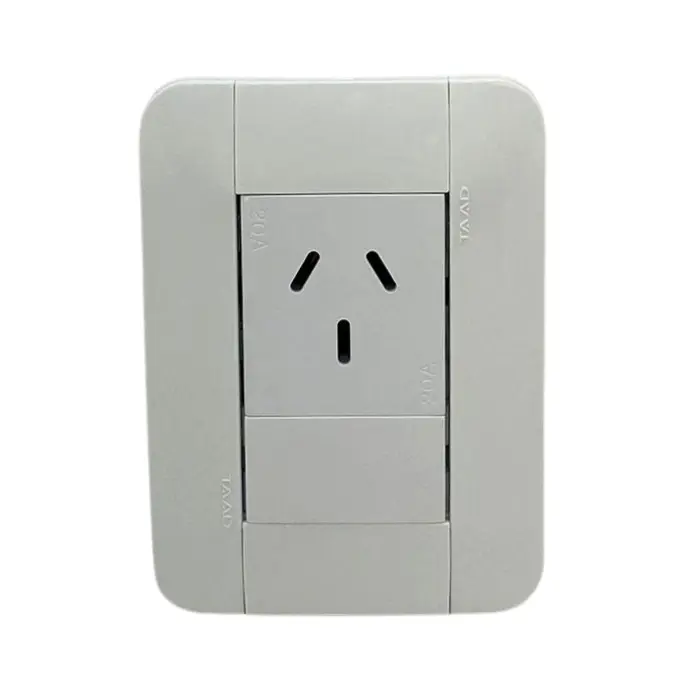 [90704] 1 toma Taad 250V 20A blanco (SE-708)