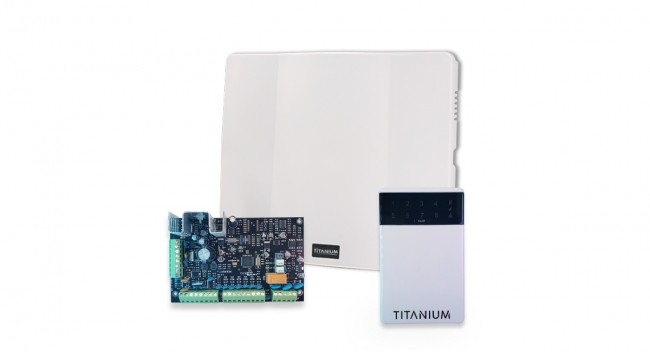 Titanium PC-732T-C-LED con comunicador telefónico embebido